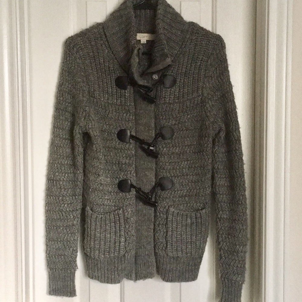 5 for $25 / LOFT Gray Thick Wool Blend Sweater